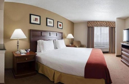 El Dorado Hotel | Holiday Inn Express Hotel & Suites by IHG