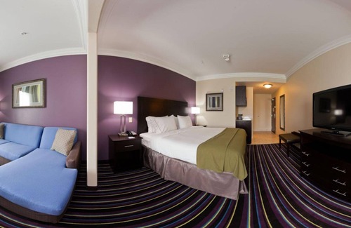 Mathews Hotel | Holiday Inn Express Hotel & Suites Raceland - Highway 90 by IHG