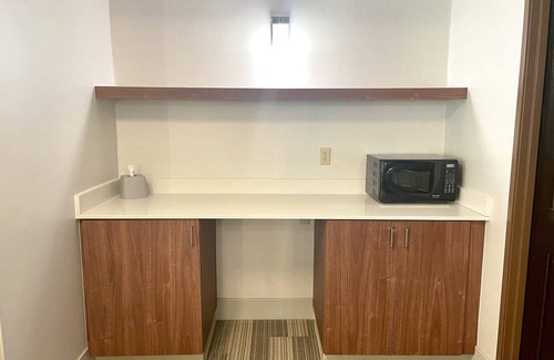 Houghton Hotel | Holiday Inn Express Houghton-Keweenaw by IHG