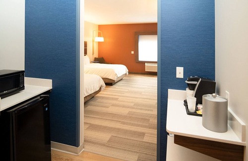 Houghton Hotel | Holiday Inn Express Houghton-Keweenaw by IHG