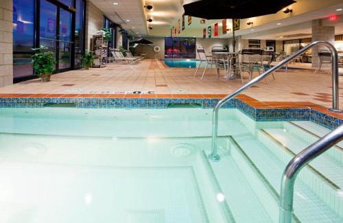 Janesville Hotel | Holiday Inn Express Janesville-I-90 & US Highway 14 by IHG