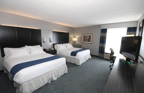 Janesville Hotel | Holiday Inn Express Janesville - I-90 & US Hwy 14 by IHG