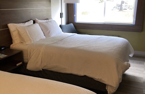 Mount Vernon Hotel | Holiday Inn Express Mt Vernon by IHG