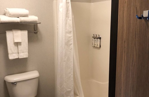 Mount Vernon Hotel | Holiday Inn Express Mt Vernon by IHG