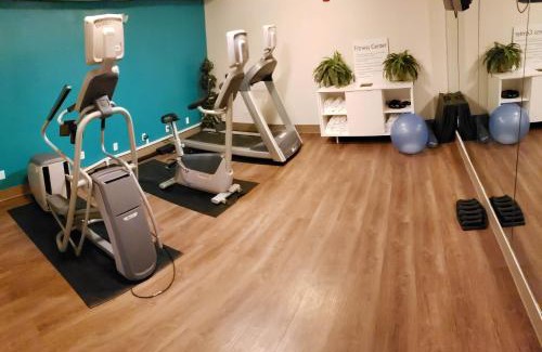 Osage Beach Hotel | Holiday Inn Express Osage Beach - Lake of the Ozarks by IHG