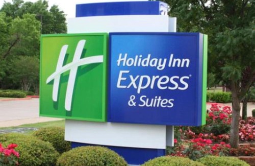 Rocky Mount Hotel | Holiday Inn Express - Rocky Mount - Sports Center by IHG