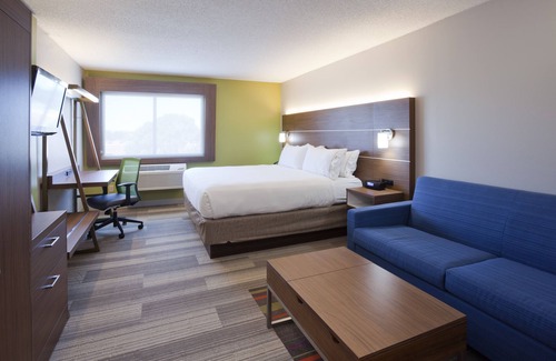 Golden Valley Hotel | Holiday Inn Express Minneapolis - Golden Valley by IHG