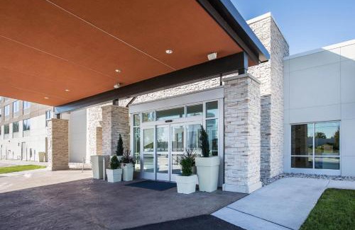 Ludington Hotel | Holiday Inn Express & Suites Ludington by IHG
