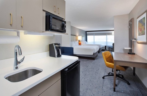 Kent Hotel | Holiday Inn Express & Suites Kent - University Area by IHG