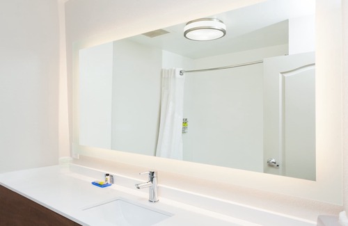 Rome Hotel | Holiday Inn Express & Suites Rome-East by IHG