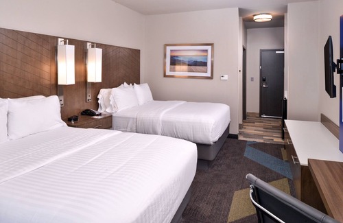 Bryant Hotel | Holiday Inn Express & Suites Bryant - Benton Area by IHG