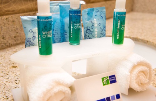 Bucyrus Hotel | Holiday Inn Express & Suites Bucyrus by IHG