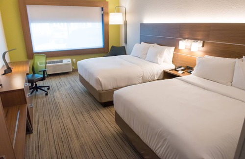 Dayton Hotel | Holiday Inn Express & Suites Dayton North - Vandalia by IHG
