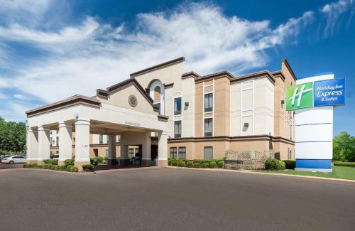 Grenada Hotel | Holiday Inn Express & Suites - Grenada by IHG