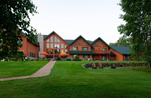 Hayward Hotel | Holiday Inn Express & Suites Hayward by IHG