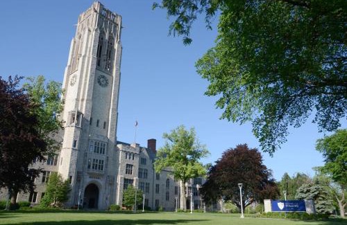 Toledo Hotel | Holiday Inn Express & Suites Toledo West by IHG