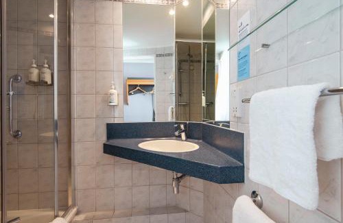 Lydiard Tregoze Hotel | Holiday Inn Express Swindon West by IHG