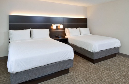 Wixom Hotel | Holiday Inn Express Wixom by IHG