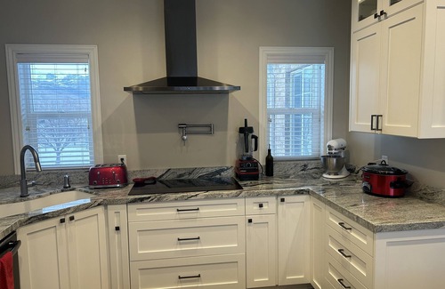 Morgan Haus | Holiday Retreat Mountain Home in Morgan - HOT TUB