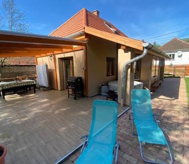 Komloska Haus | Hollós-patak Vendégház