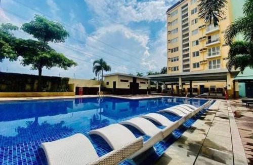 Binan City Wohnung | Holland Park Condominium