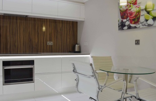 Norton Sub Hamdon Hütte | 4 bedroom accommodation in Bower Hinton