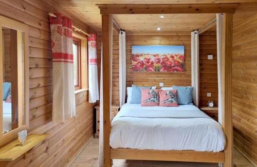 Fitling Haus | Holly 8 Hot Tub