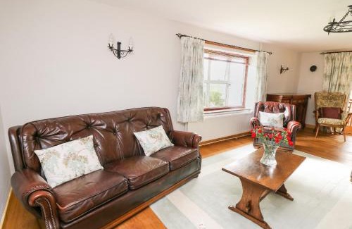 Howey Haus | Holly Farm Cottage