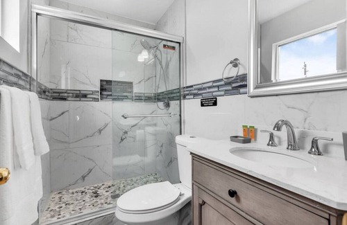 Driftwood Haus | Hollywood's Hidden Gem Pool Home