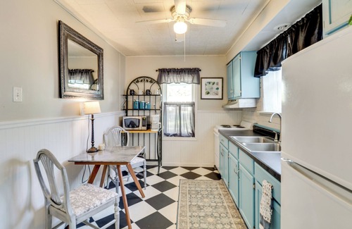 Litchfield Haus | Home < 3 Mi to Rte 66 & Lake Lou Yaeger!