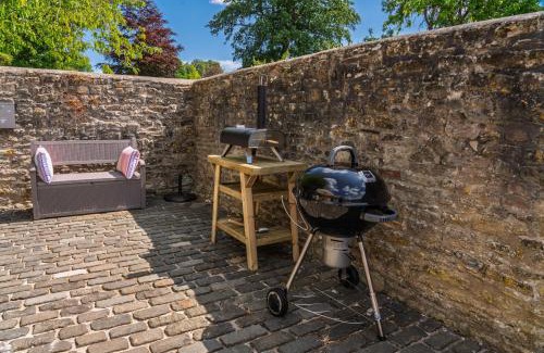 Nettleton Haus | Home Farm Byre