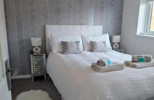 Rochford Haus | HOME from HOME GUEST HOUSE