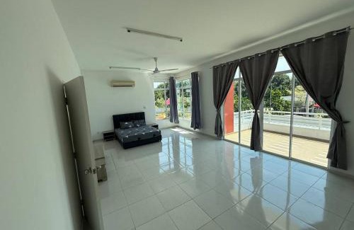 Serom Wohnung | Home in bukit kangkar