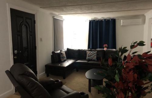 Downtown Wohnung | Home in Hampton.