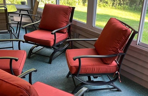 Wisconsin Rapids Haus | Home in quiet friendly neighborhood near the river, parks and walking trails