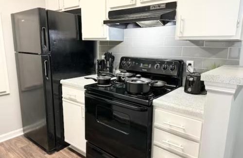 Morrow Wohnung | Home Theater Sleeps 8 WiFi