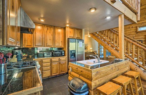 Country Club Estates Haus | South Lake Tahoe Haus mit Pvt. Whirlpool und Hallenbad