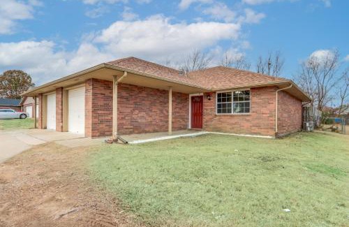 Rogers Haus | Home with Fenced Yard Near Dtwn Rogers!