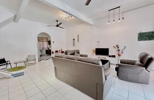 Central Seberang Perai Haus | Home10#6pax#Netflix#NearAeonAlma&Lotus#BM#