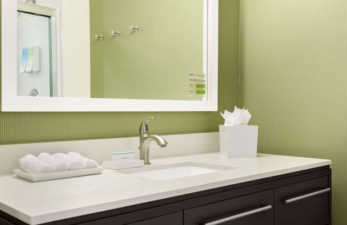 Menomonee Falls Hotel | Home2 Suites by Hilton Menomonee Falls Milwaukee