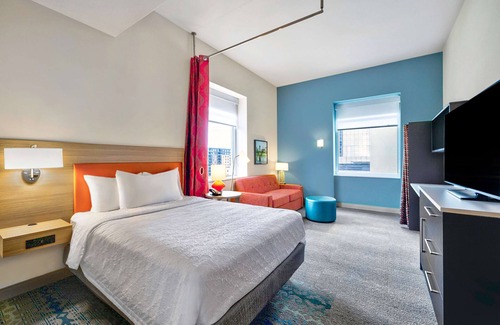 Gateway District Hotel | Home2 Suites by Hilton Minneapolis Downtown, MN