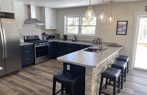 Carrabassett Valley Haus | Summer/ Fall bookings open. 3 night minimum. 35% discount for 7 or more days.