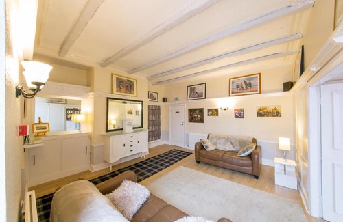 Shipley Haus | Homeleigh Hotel