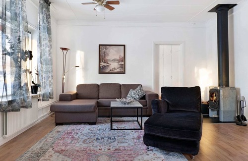 Boden Haus | Homely 3BR near H2 GreenSteel