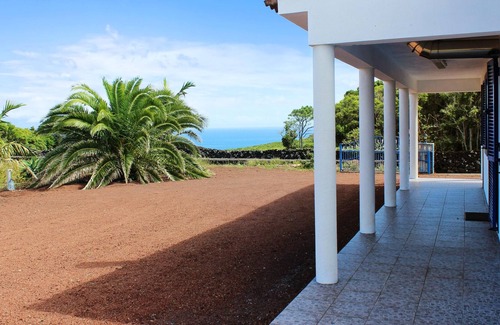 Baixa Haus | Homerez - Tolles Haus für 4 Pers. mit Meerblick, Garten und Terrasse in Baixa