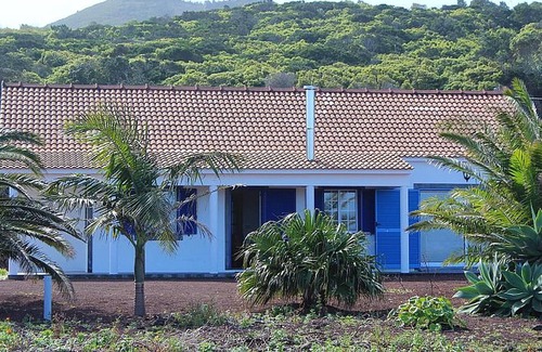 Baixa Haus | Homerez - Tolles Haus für 4 Pers. mit Meerblick, Garten und Terrasse in Baixa