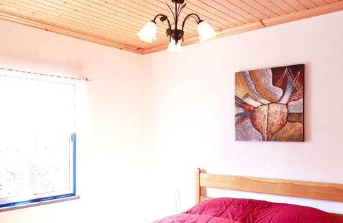Baixa Haus | Homerez - Amazing house for 4 ppl. with sea view, garden and terrace at Baixa