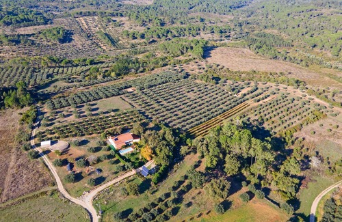 Camparca Villa | Homerez - Villa 12 km vom Strand entfernt für 6 Pers. mit Schwimmbad und Balkon