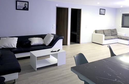 Fenay Wohnung | Homerez - Wohnung für 10 Pers. mit jacuzzi, Terrasse und Balkon in Fénay