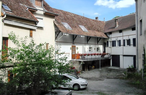 Salins-les-Bains Wohnung | Homerez - Apt. in Salins-les-Bains, parking included